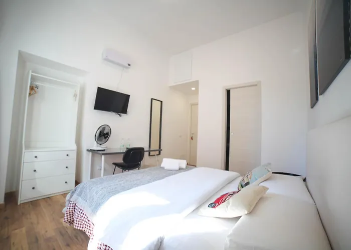 Oda ve Kahvaltı Cosmo
