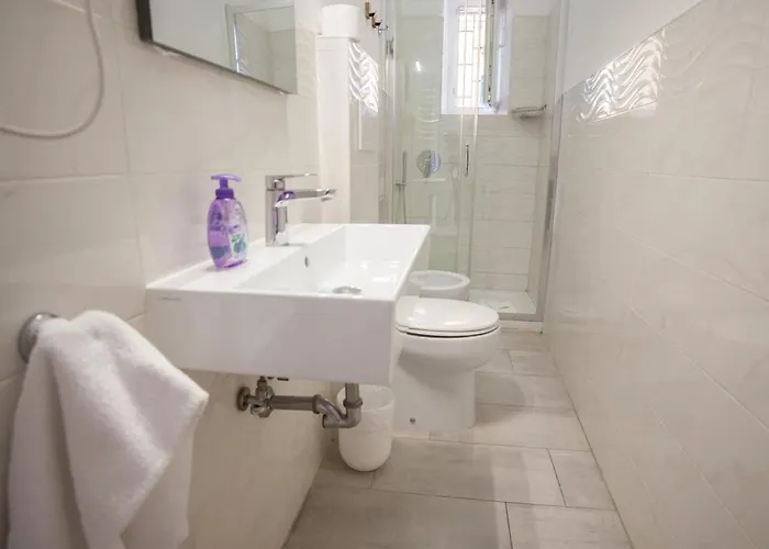 Cosmo Bed & Breakfast 4*