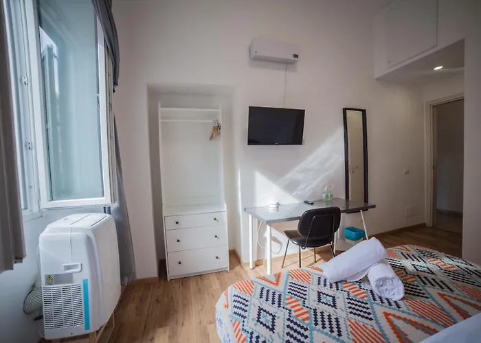 Oda ve Kahvaltı Cosmo Roma