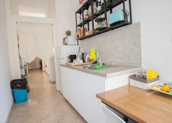 Cosmo Bed & Breakfast 4*